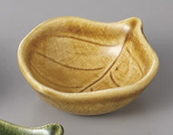 黄瀬戸木の葉豆鉢