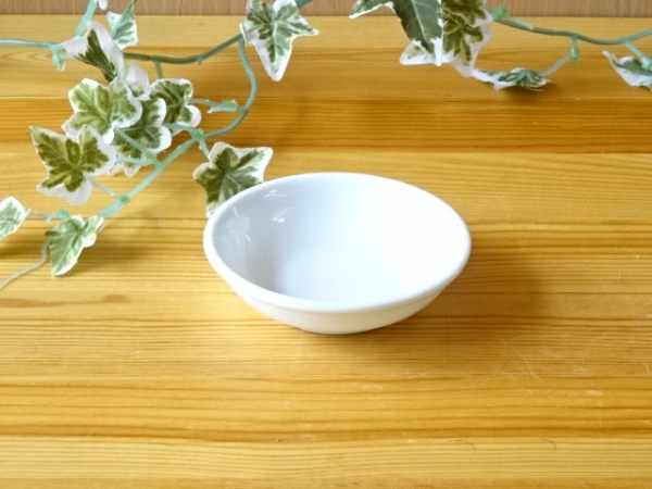 【在庫処分】白磁9.5cm薬味皿