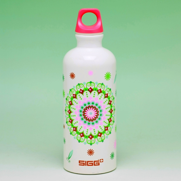 �g���x���[�f�U�C���u���[�X�^�b�` 0.6L�v