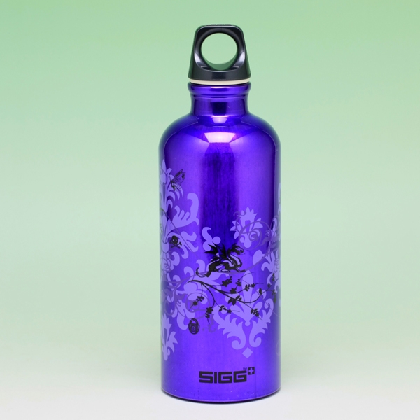 �g���x���[�f�U�C���u�V�[�N���b�g ���r�[���h 0.6L�v