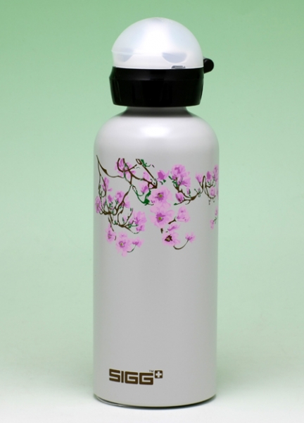 �A�N�e�B�u�f�U�C���u�T�N���Z���c 0.6L�v