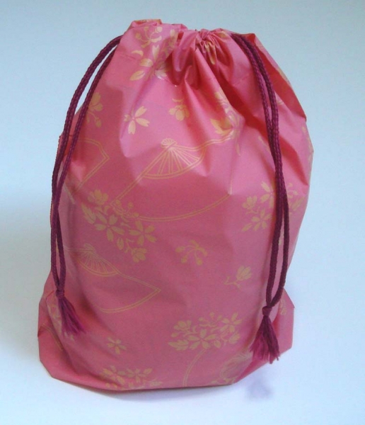 �y���������z����В���d�@�s���N�@�P�[�X�@�T�O�O��