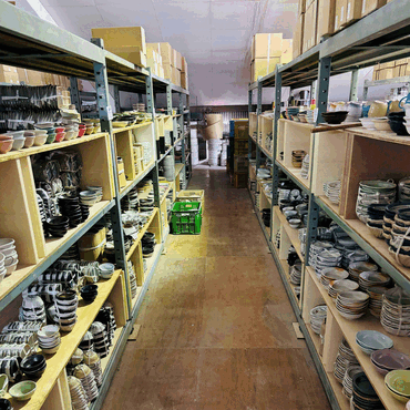 �q�������@���o���݌ɏ����s�́A�H��Ȃǂ���舵���Ă���܂��B