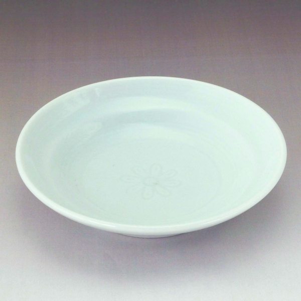 青磁(菊紋)3.5丸皿