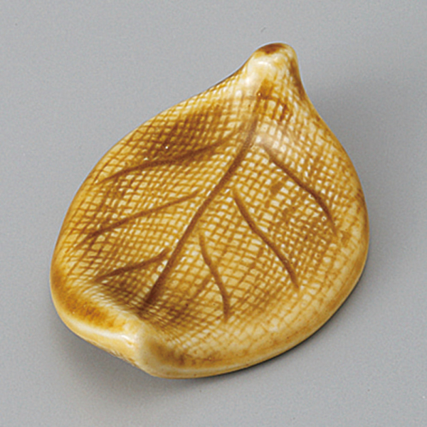 �����˖؂̗t���u