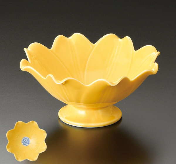 ���ʃ����^���䏬��