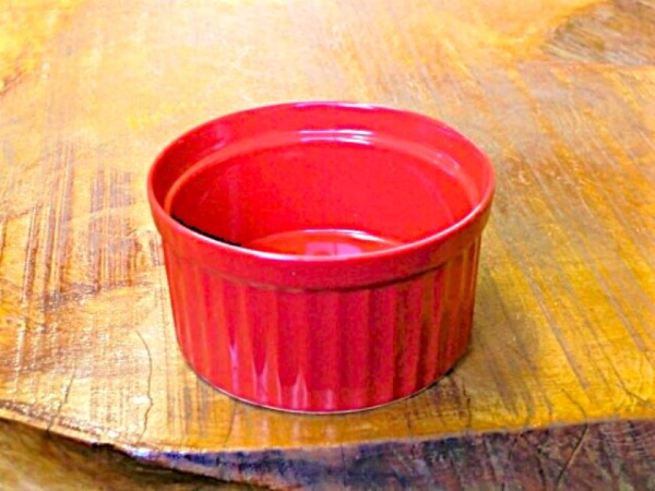 �r�r�b�h�J���[�X�t��M�uR�v�i�R�R�b�g�j