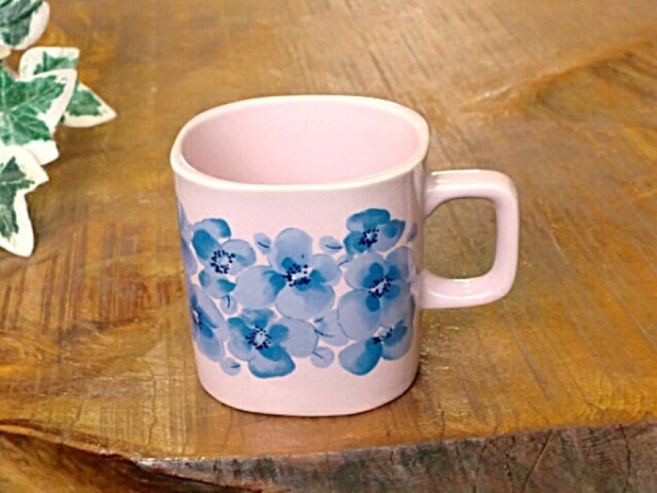 �y�a���i�݌ɏ������i�z���ԃs���N�R�[�q�[�q