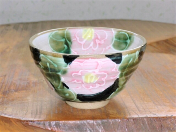 �Ԃ��{�^���јq�i�������q�j