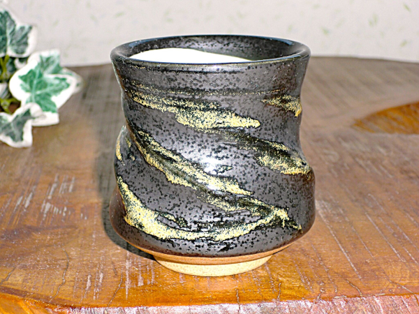 �y�݌ɏ����i�z���։��n�P�˂���^����