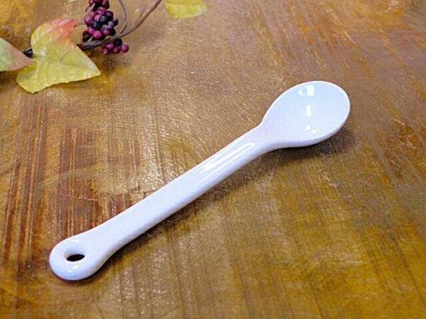 �yB���i�݌ɏ������i�z���X�g���[�g�X�v�[��