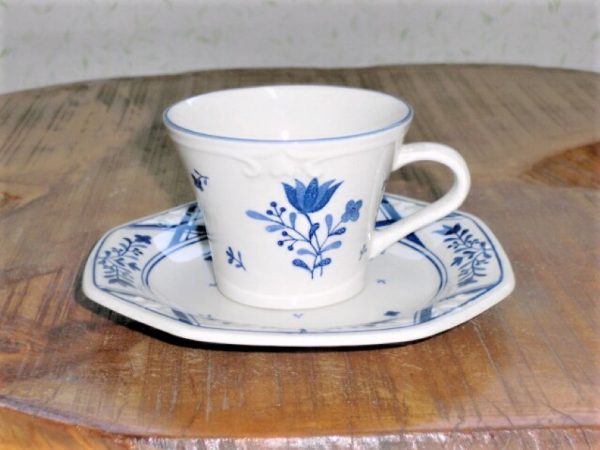 �yB���i�݌ɏ������i�z���[���s�A���f�~�^�X�R�[�q�[�q�M