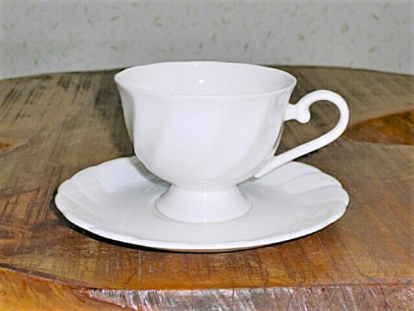 �y�݌ɏ����i�z�j���[�{���Ђ܂��R�[�q�[�J�b�v���\�[�T�[