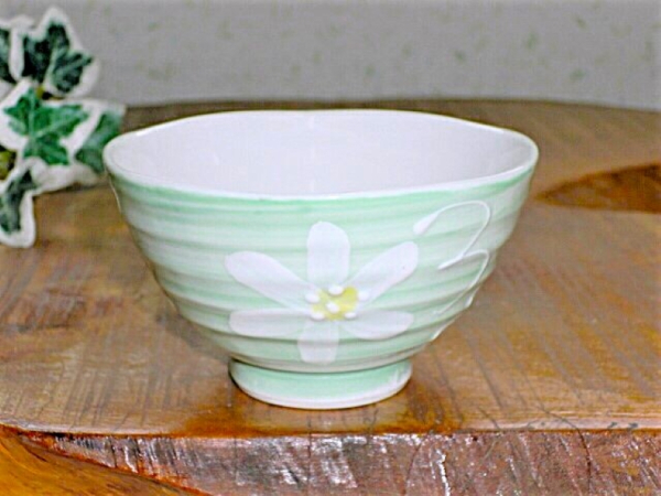 �y�݌ɏ����i�z�ԃO���[���ۘq�i�������q�j