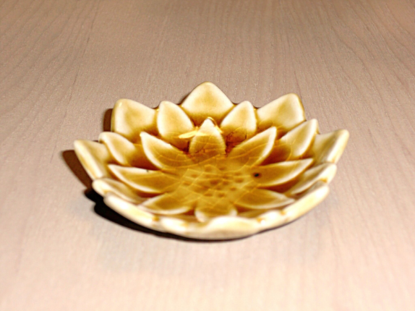 �y����i�z�_���A���M�u���v