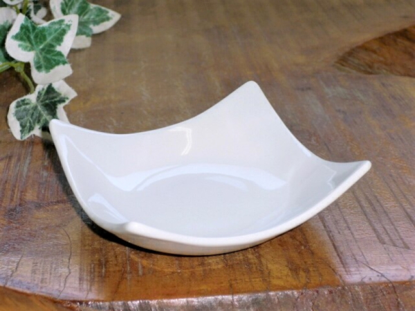 �yB���i�݌ɏ������i�z���l���オ��11cm�[���M