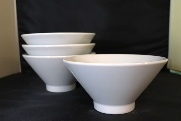 �y�K�i�O�i�z���ؘ��V���[�Y�@����18�����[��