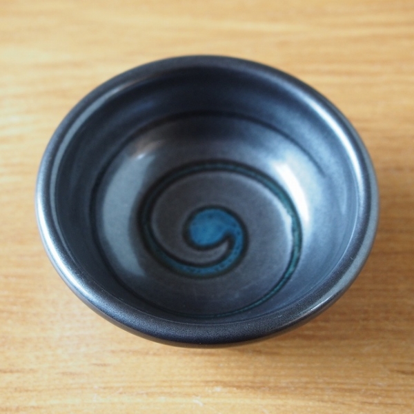 ���Q8.4cm���t