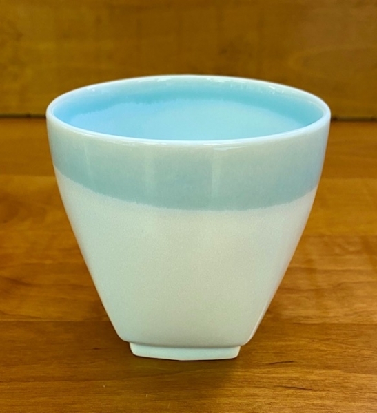 ���ہi�u���[�j