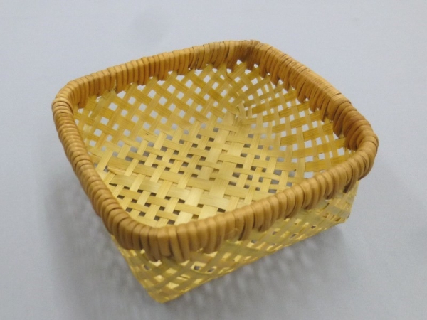 �Ɩ��p �~�j�U�@�C���V�U 10.5x10.5xH4cm