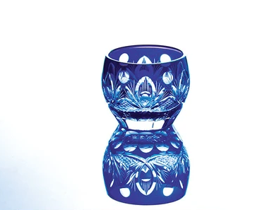 E �؎q ���� �y�����z