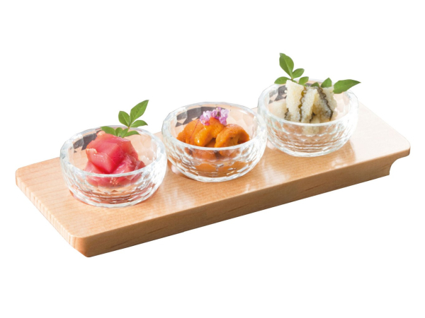 ���؁E�O�c���g���C