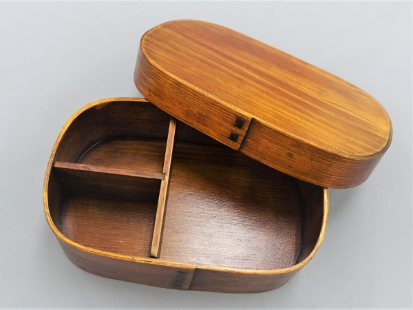 �y�����ʁz�Ȃ������ �l���^�ٓ����@�u���E��