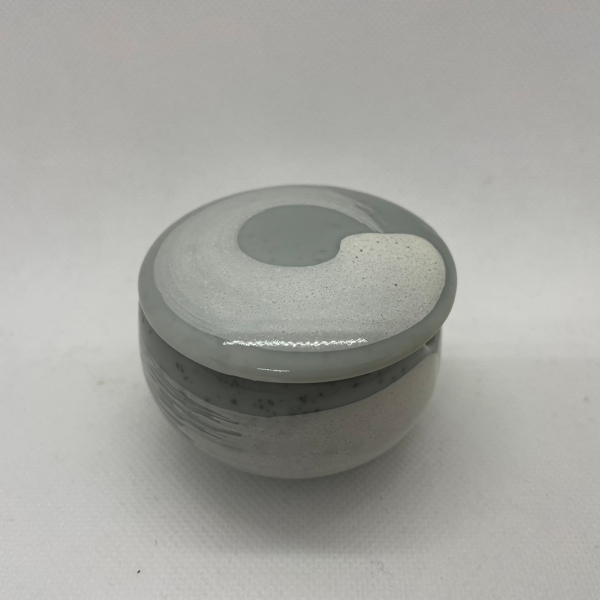 �y�����i�EB���i�z���ˏā@�����h�q����@���і�