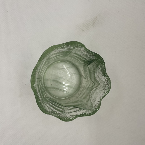 �E�F�[�u���t���@�O���[��