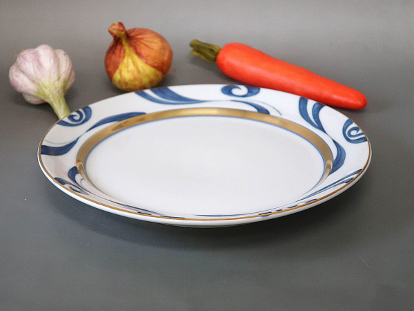 �y��������z �������t�g 9.0���M